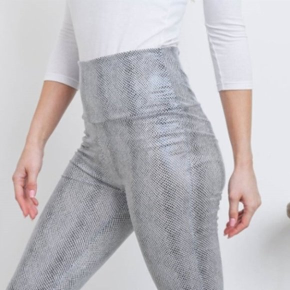 WHITE SNAKE PRINT PANTS - Picture 4 of 9